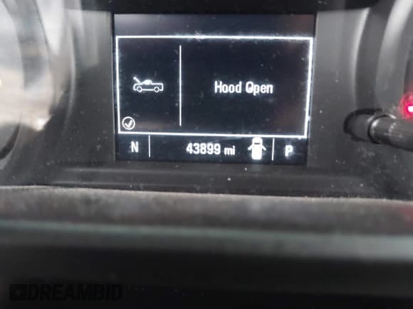 ✅ 2020 Chevrolet Silverado 1500 Custom • VIN: 1GCRWBEHXLZ319812 • Lot: 43026054. Wystawiony na IAAI z przebiegiem 43 899 mil. Bezpłatny archiwum sprzedaży aukcyjnych z USA i szczegółowy raport historii pojazdu na DreamBid. Zdjęcie 16.