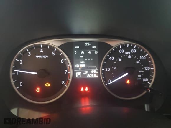 ✅ 2025 Nissan Kicks Play S • VIN: 3N1CP5BV6SL477572 • Lot: 81466425. Listed on Copart with 2,058 mi. Free auction sales archive from the USA and detailed vehicle history report at DreamBid. Image 9.