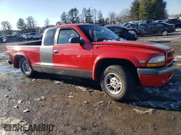 ✅ 1998 Dodge Dakota SLT • VIN: 1B7GL22X7WS736667 • Lot: 88016395. Wystawiony na Copart z przebiegiem Nie podano. Bezpłatny archiwum sprzedaży aukcyjnych z USA i szczegółowy raport historii pojazdu na DreamBid. Zdjęcie 4.