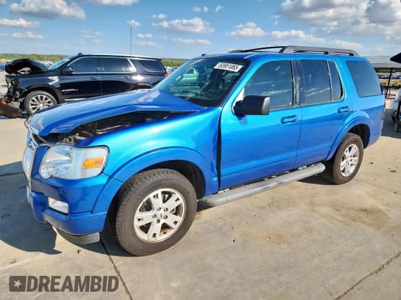 ✅ 2010 Ford Explorer XLT • VIN: 1FMEU6DE1AUA96360 • Лот: 83951065. Опубликован ранее на Copart с пробегом 186 358 миль. Бесплатный доступ к архиву аукционных продаж из США и подробный отчёт об истории автомобиля на DreamBid. Изображение 1.