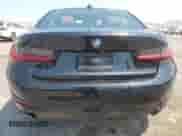 2022 BMW 3 Series 330i z VIN 3MW5R1J07N8C37031, wystawiony jako Copart lot #64571865 z przebiegiem 70 832 mil mil oraz Szkoda całkowita • Salvage title. Historia ofert i sprzedaży dostępna na DreamBid. Obrazek 6.