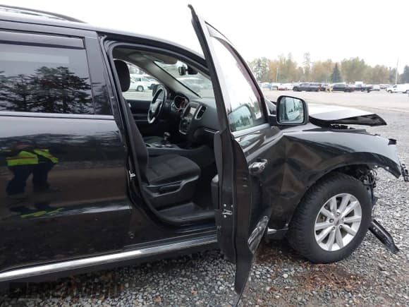 ✅ 2019 Dodge Durango SXT • VIN: 1C4RDJAGXKC659587 • Лот: 43504120. Опубликован ранее на IAAI с пробегом 61 049 миль. Бесплатный доступ к архиву аукционных продаж из США и подробный отчёт об истории автомобиля на DreamBid. Изображение 5.