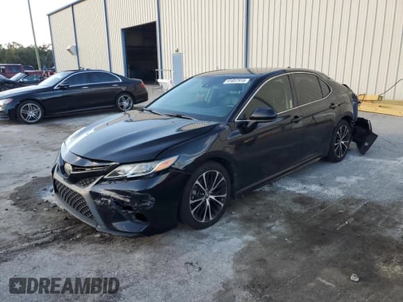 ✅ 2019 Toyota Camry SE • VIN: 4T1B11HK5KU736442 • Лот: 91657915. Опубликован ранее на Copart с пробегом 101 642 миль. Бесплатный доступ к архиву аукционных продаж из США и подробный отчёт об истории автомобиля на DreamBid. Изображение 1.