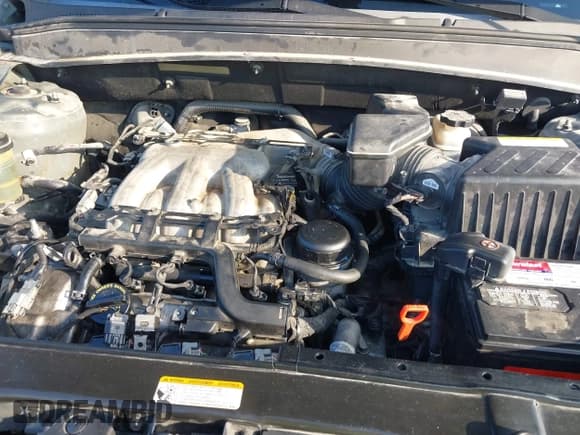 ✅ 2009 Hyundai Santa Fe Limited • VIN: 5NMSH13E49H257061 • Lot: 43183218. Listed on IAAI with 240,399 mi. Free auction sales archive from the USA and detailed vehicle history report at DreamBid. Image 10.