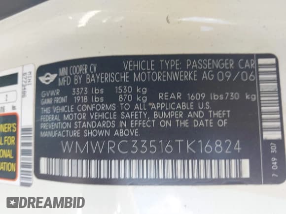 ✅ 2006 MINI Hardtop • VIN: WMWRC33516TK16824 • Lot: 43382472. Wystawiony na IAAI z przebiegiem 119 945 mil. Bezpłatny archiwum sprzedaży aukcyjnych z USA i szczegółowy raport historii pojazdu na DreamBid. Zdjęcie 9.