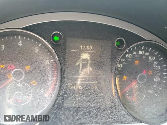 ✅ 2015 Volkswagen CC Sport • VIN: WVWAN7ANXFE801491 • Лот: 64783735. Опубликован ранее на Copart с пробегом 124 745 миль. Бесплатный доступ к архиву аукционных продаж из США и подробный отчёт об истории автомобиля на DreamBid. Изображение 9.