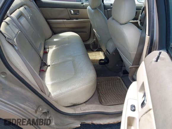 ✅ 2002 Ford Taurus SES Standard • VIN: 1FAFP55U62G123851 • Lot: 43113374. Listed on IAAI with 245,423 mi. Free auction sales archive from the USA and detailed vehicle history report at DreamBid. Image 8.