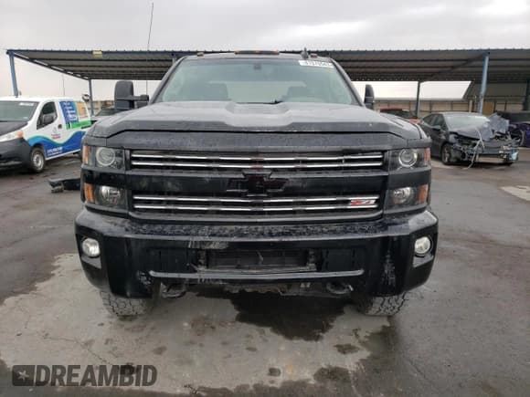 ✅ 2016 Chevrolet Silverado 2500HD LT • VIN: 1GC1KVEG6GF246432 • Lot: 81575543. Wystawiony na Copart z przebiegiem 138 060 mil. Bezpłatny archiwum sprzedaży aukcyjnych z USA i szczegółowy raport historii pojazdu na DreamBid. Zdjęcie 5.