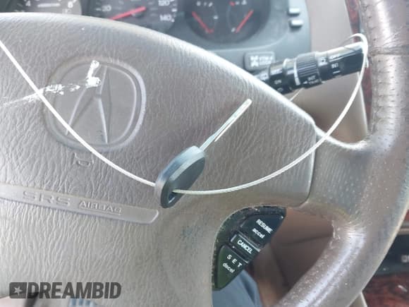 ✅ 2001 Acura MDX Touring • VIN: 2HNYD18671H511668 • Lot: 42507119. Wystawiony na IAAI z przebiegiem 293 313 mil. Bezpłatny archiwum sprzedaży aukcyjnych z USA i szczegółowy raport historii pojazdu na DreamBid. Zdjęcie 11.