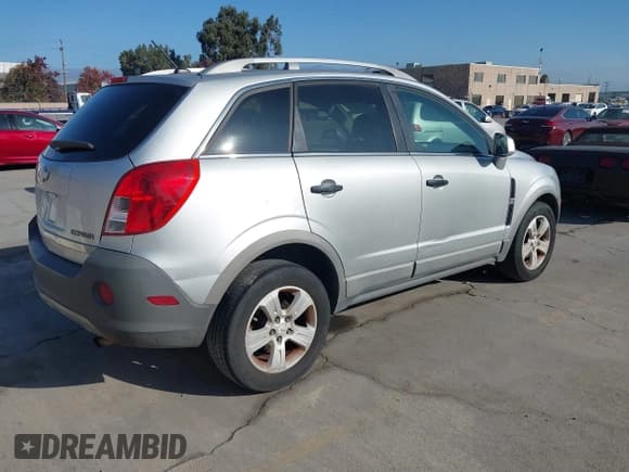 ✅ 2013 Chevrolet Captiva Sport LS • VIN: 3GNAL2EK0DS574766 • Лот: 43833701. Опубликован ранее на IAAI с пробегом 298 628 миль. Бесплатный доступ к архиву аукционных продаж из США и подробный отчёт об истории автомобиля на DreamBid. Изображение 4.