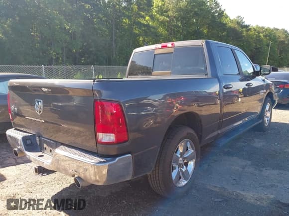 ✅ 2019 Ram 1500 SLT • VIN: 1C6RR6TT8KS722062 • Lot: 42498927. Listed on IAAI with 96,359 mi. Free auction sales archive from the USA and detailed vehicle history report at DreamBid. Image 4.