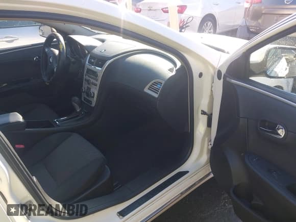 ✅ 2008 Chevrolet Malibu 1LT • VIN: 1G1ZH57B884269302 • Lot: 43632126. Listed on IAAI with 201,106 mi. Free auction sales archive from the USA and detailed vehicle history report at DreamBid. Image 5.