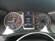 ✅ 2022 Toyota Tacoma SR5 • VIN: 3TYBZ5DN8NT001780 • Lot: 91679105. Listed on Copart with 38,053 mi. Free auction sales archive from the USA and detailed vehicle history report at DreamBid. Image 9.