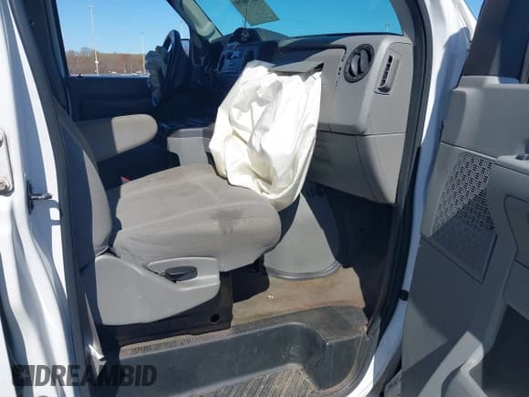 ✅ 2013 Ford Econoline Passenger XL • VIN: 1FBSS3BL0DDB34697 • Lot: 42056699. Listed on IAAI with 180,788 mi. Free auction sales archive from the USA and detailed vehicle history report at DreamBid. Image 5.