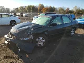 1999 Honda Accord EX с VIN 1HGCG1657XA026344, выставлен на аукционе Copart как лот 82601025 с пробегом Не указан миль и Списание • Salvage title. История ставок и продаж доступна на DreamBid. Изображение 1.