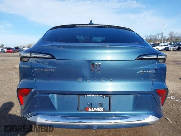 ✅ 2024 Buick Envista Avenir • VIN: KL47LCE25RB200479 • Lot: 41812792. Listed on IAAI with 37,537 mi. Free auction sales archive from the USA and detailed vehicle history report at DreamBid. Image 17.