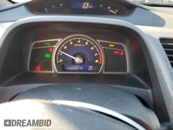 ✅ 2009 Honda Civic LX-S • VIN: 19XFA15659E020825 • Lot: 84998535. Listed on Copart with 230,625 mi. Free auction sales archive from the USA and detailed vehicle history report at DreamBid. Image 9.