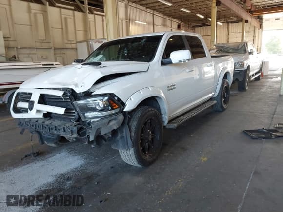 ✅ 2013 Ram 1500 Sport • VIN: 1C6RR7MT3DS672792 • Lot: 43322174. Wystawiony na IAAI z przebiegiem 124 720 mil. Bezpłatny archiwum sprzedaży aukcyjnych z USA i szczegółowy raport historii pojazdu na DreamBid. Zdjęcie 2.