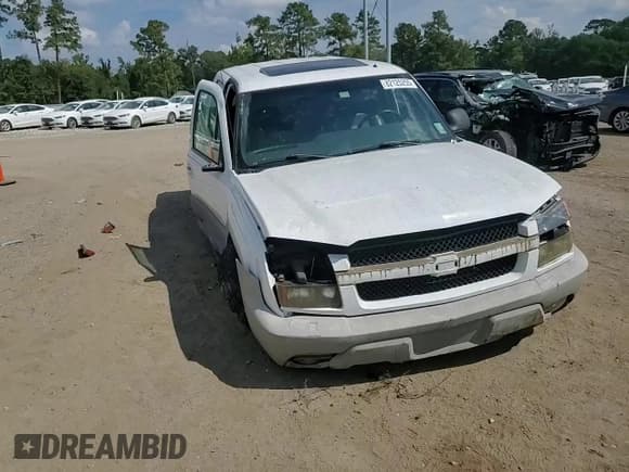 ✅ 2002 Chevrolet Avalanche • VIN: 3GNEC13T32G225379 • Lot: 82125255. Wystawiony na Copart z przebiegiem 282 097 mil. Bezpłatny archiwum sprzedaży aukcyjnych z USA i szczegółowy raport historii pojazdu na DreamBid. Zdjęcie 14.