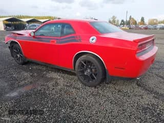 ✅ 2010 Dodge Challenger R/T Classic • VIN: 2B3CJ5DT6AH129581 • Lot: 40797290. Wystawiony na IAAI z przebiegiem 84 910 mil. Bezpłatny archiwum sprzedaży aukcyjnych z USA i szczegółowy raport historii pojazdu na DreamBid. Zdjęcie 3.