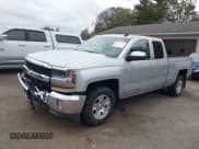 ✅ 2018 Chevrolet Silverado 1500 LT • VIN: 2GCVKREC8J1100473 • Lot: 43497902. Wystawiony na IAAI z przebiegiem 123 709 mil. Bezpłatny archiwum sprzedaży aukcyjnych z USA i szczegółowy raport historii pojazdu na DreamBid. Zdjęcie 2.