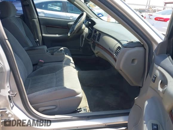 ✅ 2004 Chevrolet Impala • VIN: 2G1WF52E649208810 • Lot: 42043703. Listed on IAAI with 111,909 mi. Free auction sales archive from the USA and detailed vehicle history report at DreamBid. Image 5.