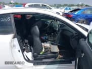 ✅ 2016 Hyundai Genesis Coupe Ultimate • VIN: KMHHU6KJ6GU133523 • Lot: 42174363. Wystawiony na IAAI z przebiegiem Nie podano. Bezpłatny archiwum sprzedaży aukcyjnych z USA i szczegółowy raport historii pojazdu na DreamBid. Zdjęcie 5.