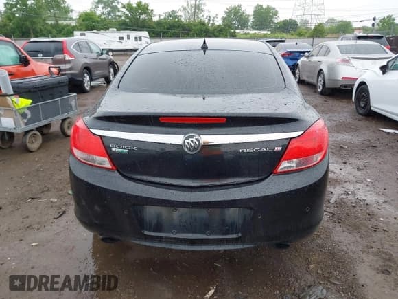 ✅ 2011 Buick Regal CXL Turbo TO2 • VIN: W04GW5EV4B1127274 • Lot: 42258838. Listed on IAAI with 142,054 mi. Free auction sales archive from the USA and detailed vehicle history report at DreamBid. Image 16.
