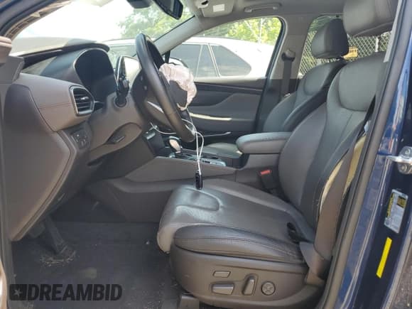 ✅ 2020 Hyundai Santa Fe Limited • VIN: 5NMS53AD3LH255114 • Lot: 62559575. Wystawiony na Copart z przebiegiem 46 977 mil. Bezpłatny archiwum sprzedaży aukcyjnych z USA i szczegółowy raport historii pojazdu na DreamBid. Zdjęcie 7.