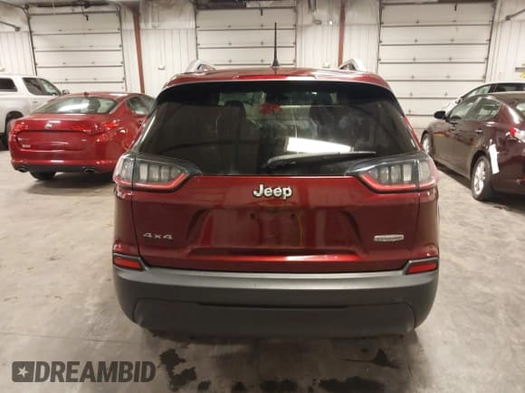 ✅ 2019 Jeep Cherokee Latitude • VIN: 1C4PJMCB6KD335596 • Lot: 42278242. Wystawiony na IAAI z przebiegiem 88 244 mil. Bezpłatny archiwum sprzedaży aukcyjnych z USA i szczegółowy raport historii pojazdu na DreamBid. Zdjęcie 16.