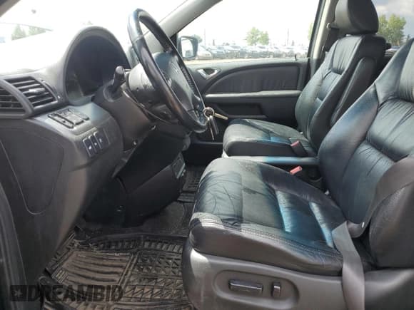 ✅ 2010 Honda Odyssey • VIN: 5FNRL3H81AB507082 • Лот: 62931535. Опубликован ранее на Copart с пробегом 328 109 миль. Бесплатный доступ к архиву аукционных продаж из США и подробный отчёт об истории автомобиля на DreamBid. Изображение 7.