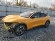 ✅ 2022 Ford Mustang Mach-E Premium • VIN: 3FMTK3SU1NMA40127 • Lot: 93193365. Listed on Copart with 28,920 mi. Free auction sales archive from the USA and detailed vehicle history report at DreamBid. Image 1.