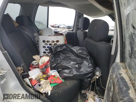 ✅ 2004 Nissan Xterra SE • VIN: 5N1MD28Y04C616731 • Lot: 47879805. Listed on Copart with 122,863 mi. Free auction sales archive from the USA and detailed vehicle history report at DreamBid. Image 11.