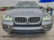 ✅ 2013 BMW X5 xDrive35i • VIN: 5UXZV4C51D0B16337 • Lot: 94300355. Listed on Copart with 140,048 mi. Free auction sales archive from the USA and detailed vehicle history report at DreamBid. Image 5.