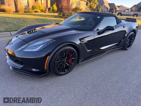 ✅ 2015 Chevrolet Corvette Z06 3LZ • VIN: 1G1YU3D69F5602746 • Lot: 92536225. Wystawiony na Copart z przebiegiem 26 956 mil. Bezpłatny archiwum sprzedaży aukcyjnych z USA i szczegółowy raport historii pojazdu na DreamBid. Zdjęcie 2.