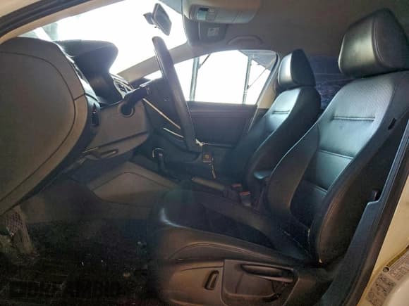 ✅ 2014 Volkswagen Jetta SE • VIN: 3VWD17AJ7EM263635 • Lot: 95538995. Wystawiony na Copart z przebiegiem 112 121 mil. Bezpłatny archiwum sprzedaży aukcyjnych z USA i szczegółowy raport historii pojazdu na DreamBid. Zdjęcie 7.