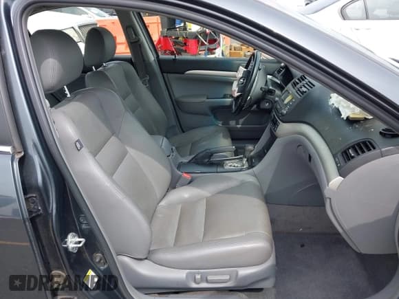 ✅ 2005 Acura TSX • VIN: JH4CL96895C010424 • Lot: 42594499. Listed on IAAI with 164,261 mi. Free auction sales archive from the USA and detailed vehicle history report at DreamBid. Image 5.