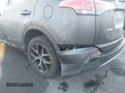 ✅ 2017 Toyota RAV4 SE • VIN: JTMNFREV5HJ701622 • Лот: 43728380. Опубликован ранее на IAAI с пробегом 91 028 миль. Бесплатный доступ к архиву аукционных продаж из США и подробный отчёт об истории автомобиля на DreamBid. Изображение 18.