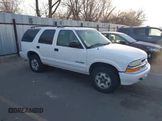 ✅ 2004 Chevrolet Blazer LS • VIN: 1GNDT13X34K161001 • Lot: 41432856. Wystawiony na IAAI z przebiegiem Nie podano. Bezpłatny archiwum sprzedaży aukcyjnych z USA i szczegółowy raport historii pojazdu na DreamBid. Zdjęcie 1.