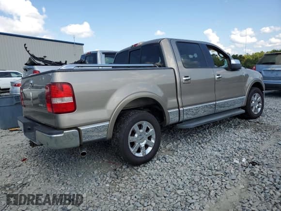 ✅ 2006 Lincoln Mark LT • VIN: 5LTPW16516FJ05400 • Lot: 68022884. Wystawiony na Copart z przebiegiem 60 349 mil. Bezpłatny archiwum sprzedaży aukcyjnych z USA i szczegółowy raport historii pojazdu na DreamBid. Zdjęcie 3.