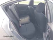 ✅ 2011 Mazda 3 i Sport • VIN: JM1BL1UG3B1463986 • Lot: 42595480. Wystawiony na IAAI z przebiegiem 113 142 mil. Bezpłatny archiwum sprzedaży aukcyjnych z USA i szczegółowy raport historii pojazdu na DreamBid. Zdjęcie 8.