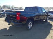 ✅ 2020 Chevrolet Silverado 1500 Custom • VIN: 1GCRWBEK6LZ222750 • Lot: 43541828. Wystawiony na IAAI z przebiegiem 18 403 mil. Bezpłatny archiwum sprzedaży aukcyjnych z USA i szczegółowy raport historii pojazdu na DreamBid. Zdjęcie 4.