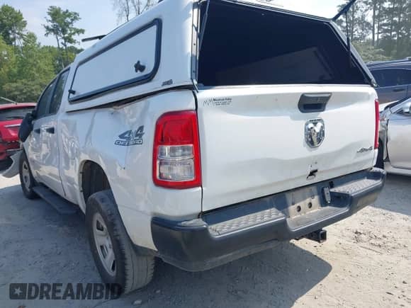 2019 Ram 1500 Tradesman z VIN 1C6SRFCT8KN601628, wystawiony jako IAAI lot #43016581 z przebiegiem Nie podano mil oraz . Historia ofert i sprzedaży dostępna na DreamBid. Obrazek 3.