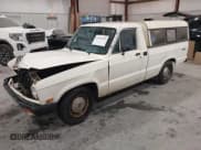 ✅ 1983 Mazda B-Series • VIN: JM2UC1213D0738249 • Lot: 41559333. Wystawiony na IAAI z przebiegiem 145 596 mil. Bezpłatny archiwum sprzedaży aukcyjnych z USA i szczegółowy raport historii pojazdu na DreamBid. Zdjęcie 2.