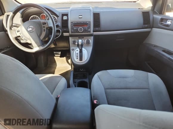 ✅ 2012 Nissan Sentra S • VIN: 3N1AB6APXCL699872 • Лот: 86450095. Опубликован ранее на Copart с пробегом 142 667 миль. Бесплатный доступ к архиву аукционных продаж из США и подробный отчёт об истории автомобиля на DreamBid. Изображение 8.