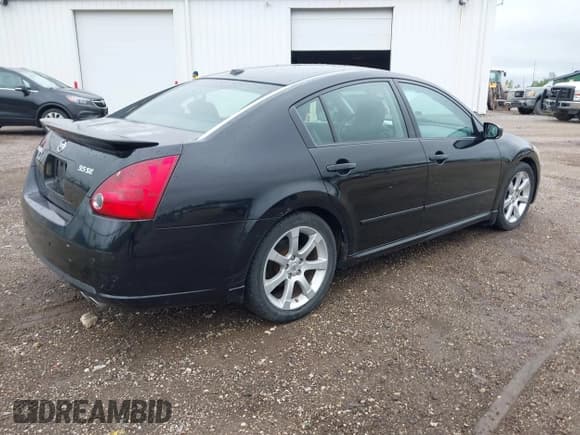 ✅ 2007 Nissan Maxima SE • VIN: 1N4BA41E77C833896 • Lot: 42326031. Wystawiony na IAAI z przebiegiem 134 777 mil. Bezpłatny archiwum sprzedaży aukcyjnych z USA i szczegółowy raport historii pojazdu na DreamBid. Zdjęcie 4.