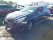 2015 Hyundai Sonata Limited с VIN KMHEC4A44FA136510, выставлен на аукционе IAAI как лот 43343626 с пробегом 157 542 миль миль и . История ставок и продаж доступна на DreamBid. Изображение 2.