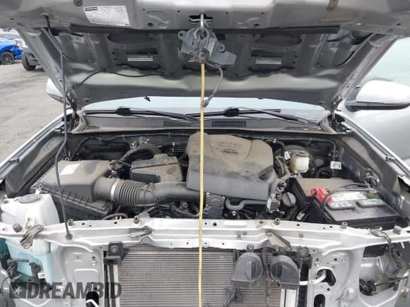 ✅ 2020 Toyota Tacoma SR • VIN: 3TYRZ5CN9LT000618 • Lot: 42119063. Listed on IAAI with 29,503 mi. Free auction sales archive from the USA and detailed vehicle history report at DreamBid. Image 10.