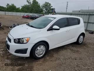 2014 Chevrolet Sonic LS с VIN 1G1JA6SH5E4233565, выставлен на аукционе Copart как лот 60691775 с пробегом 119 146 миль миль и Списание • Salvage title. История ставок и продаж доступна на DreamBid. Изображение 1.
