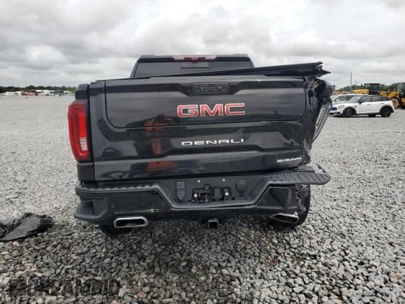 ✅ 2023 GMC Sierra 1500 Denali • VIN: 3GTUUGED5PG226602 • Лот: 71270545. Опубликован ранее на Copart с пробегом 36 185 миль. Бесплатный доступ к архиву аукционных продаж из США и подробный отчёт об истории автомобиля на DreamBid. Изображение 6.